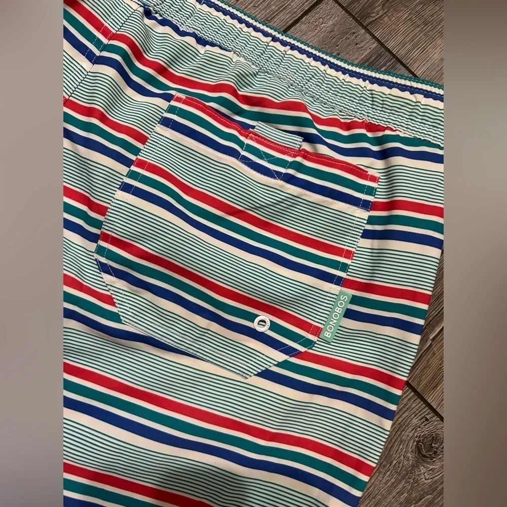 Bonobos 7-Inch E-Waist Swim Trunks Sz: M Striped shorts